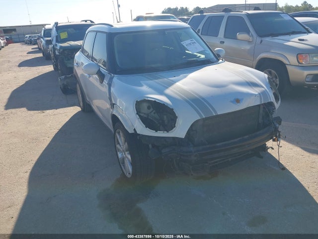 2015 MINI COUNTRYMAN WMWZC3C5XFWT02678 Photo 0