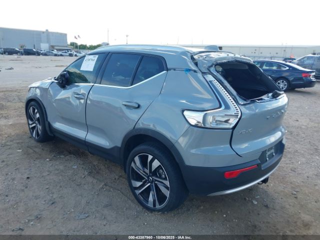 2024 VOLVO XC40 YV4L12UE9R2226001 Photo 2