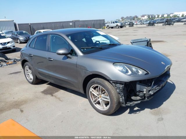 2018 PORSCHE MACAN WP1AA2A51JLB03949 Photo 0