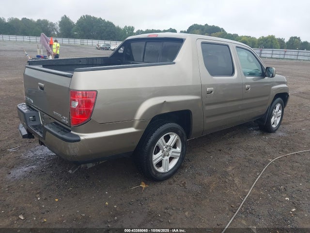 2011 HONDA RIDGELINE 5FPYK1F54BB009978 Photo 3