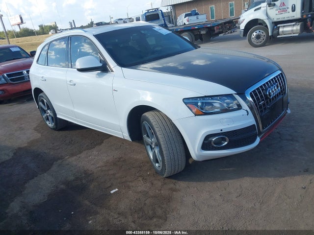 2011 AUDI Q5 WA1DKAFP2BA025530 Photo 0