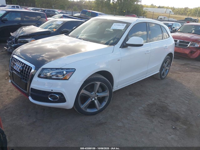 2011 AUDI Q5 WA1DKAFP2BA025530 Photo 1
