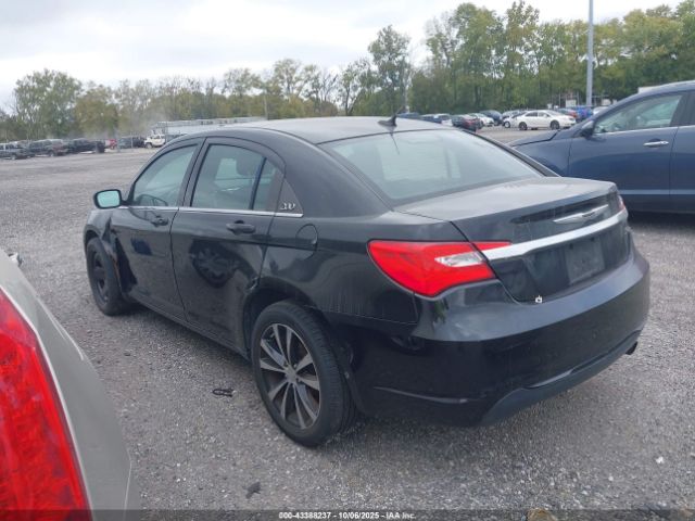 2014 CHRYSLER 200 1C3CCBBBXEN159119 Photo 2