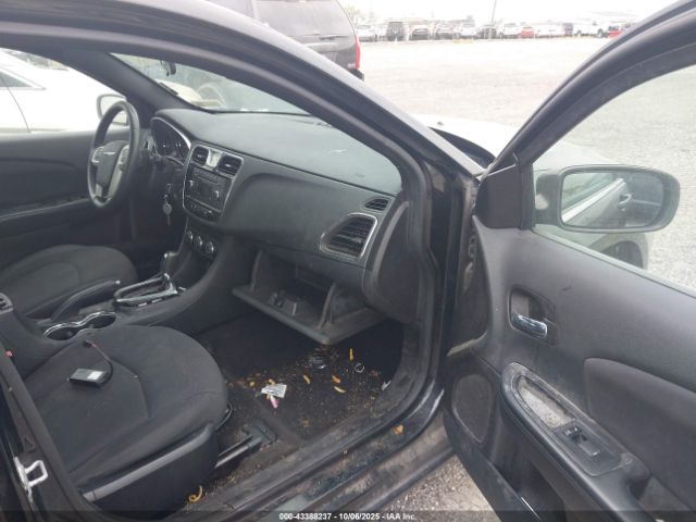 2014 CHRYSLER 200 1C3CCBBBXEN159119 Photo 4