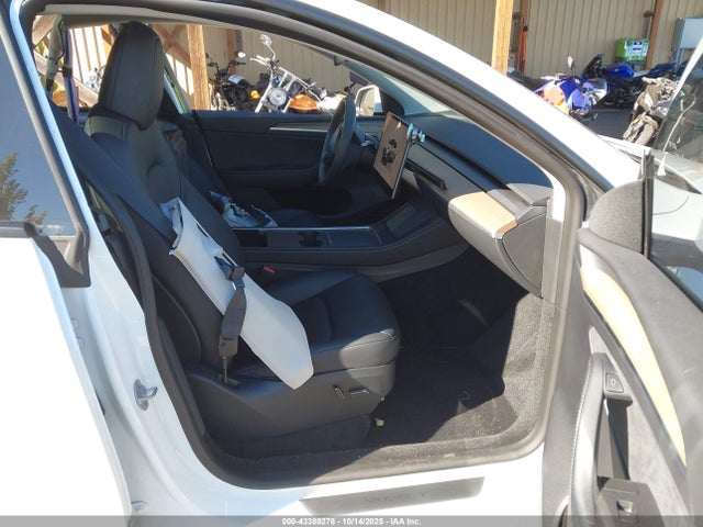 2023 TESLA MODEL Y 7SAYGDEEXPA075942 Photo 4