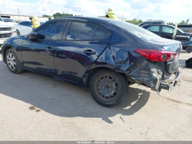 2017 MAZDA MAZDA3 3MZBN1U78HM122957 Photo 2