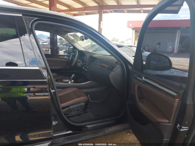 2017 BMW X3 5UXWX9C5XH0D97005 Photo 4