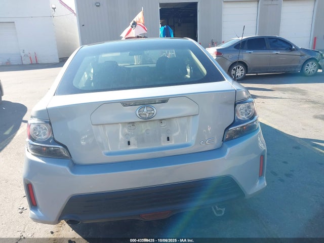 Scion Tc 10 Series 2014 JTKJF5C72E3069604 Image 16