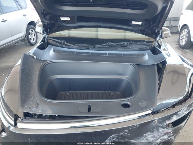 2026 TESLA MODEL Y 7SAYGDED5TF443643 Photo 9