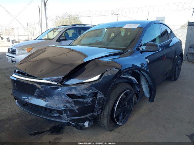 2026 TESLA MODEL Y 7SAYGDED5TF443643 Photo 1