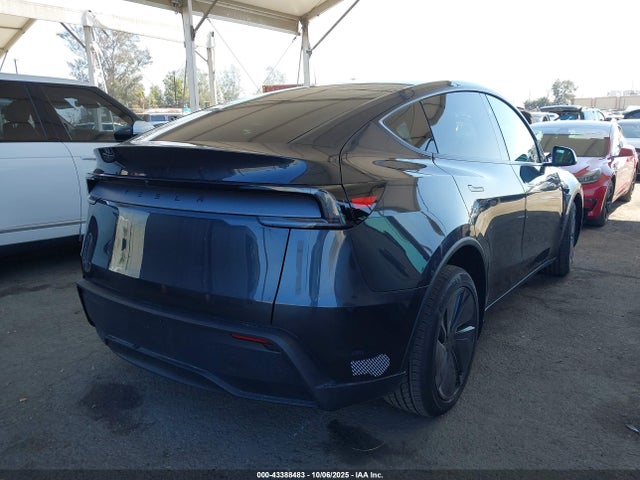 2026 TESLA MODEL Y 7SAYGDED5TF443643 Photo 3