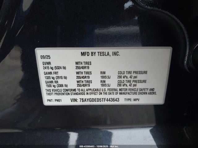 2026 TESLA MODEL Y 7SAYGDED5TF443643 Photo 8
