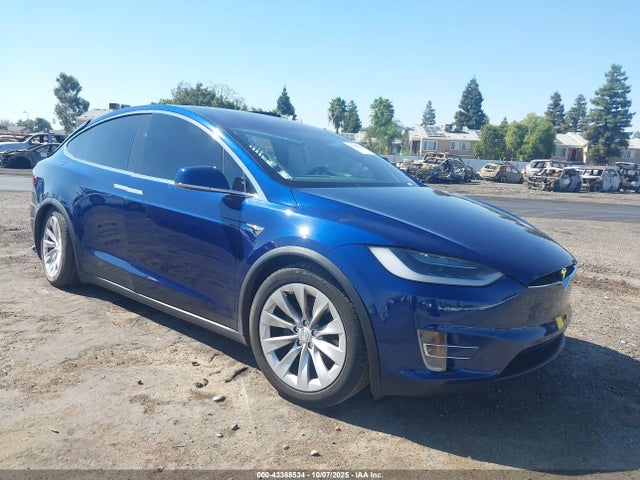 2017 TESLA MODEL X 5YJXCBE24HF075440 Photo 0