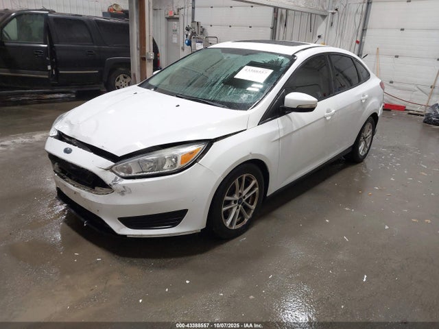 Ford 2016 2016 1FADP3F26GL259274 Image 2