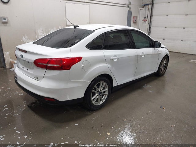 Ford 2016 2016 1FADP3F26GL259274 Image 4