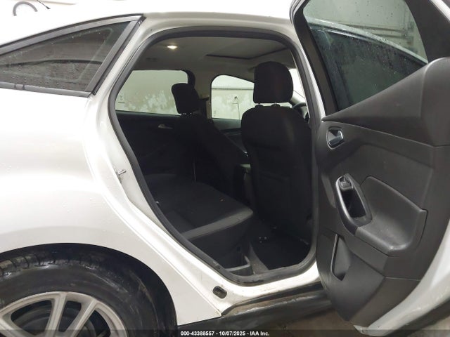 Ford 2016 2016 1FADP3F26GL259274 Image 8