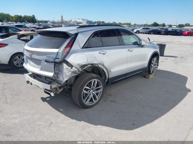 2019 CADILLAC XT4 1GYFZER49KF191656 Photo 3