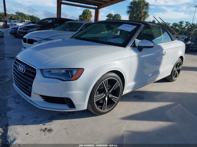 2015 AUDI A3 WAU7FLFF7F1136829 Photo 1