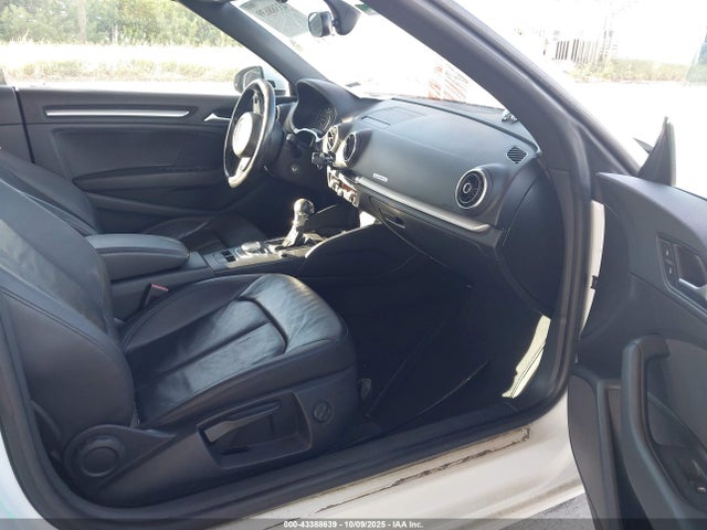 2015 AUDI A3 WAU7FLFF7F1136829 Photo 4