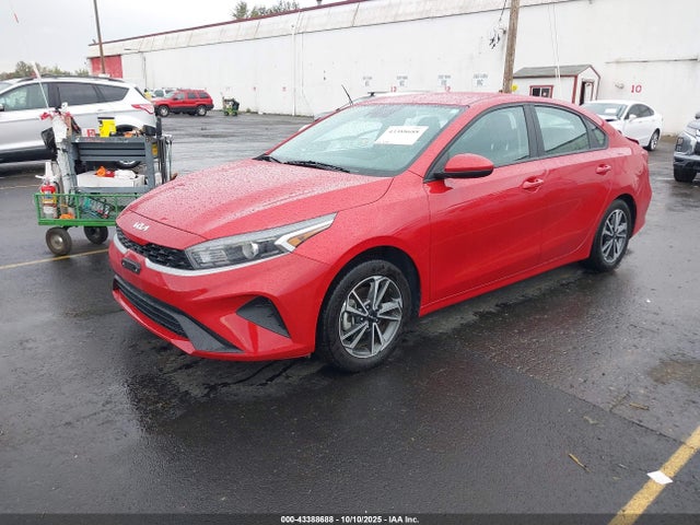 KIA Forte Lxs 2023 3KPF24AD9PE596997 Image 2