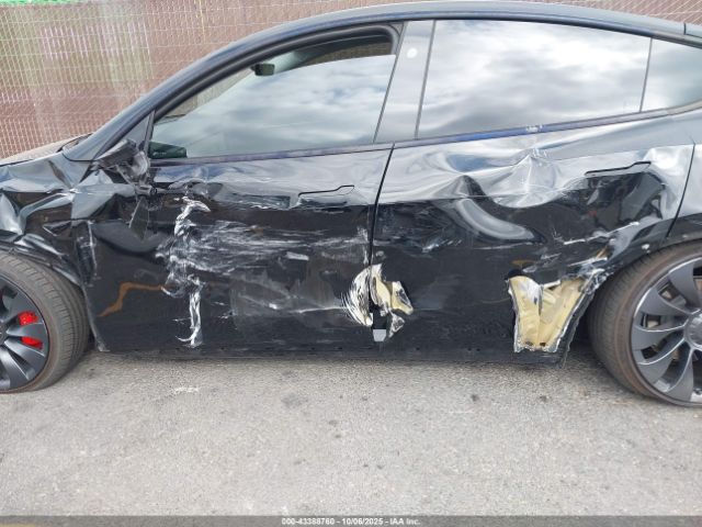 2024 TESLA MODEL Y 7SAYGDEF9RF046589 Photo 5