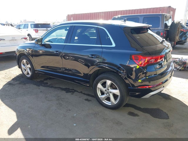 2020 AUDI Q3 WA1BECF37L1076286 Photo 2