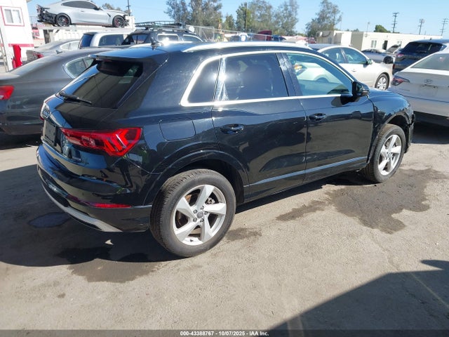 2020 AUDI Q3 WA1BECF37L1076286 Photo 3