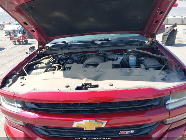 1GCVKREC5JZ339003 Chevrolet Silverado 1500 2lt