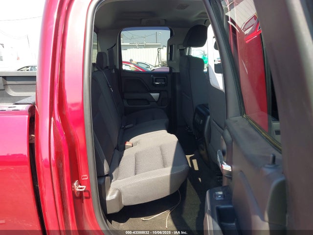 1GCVKREC5JZ339003 Chevrolet Silverado 1500 2lt