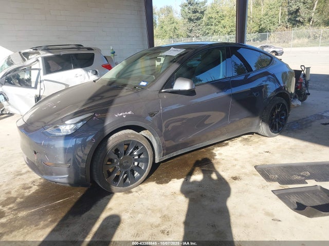 2022 TESLA MODEL Y 7SAYGDEE0NA006075 Photo 1