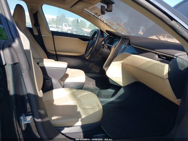 2013 TESLA MODEL S 5YJSA1CNXDFP21615 Photo 4