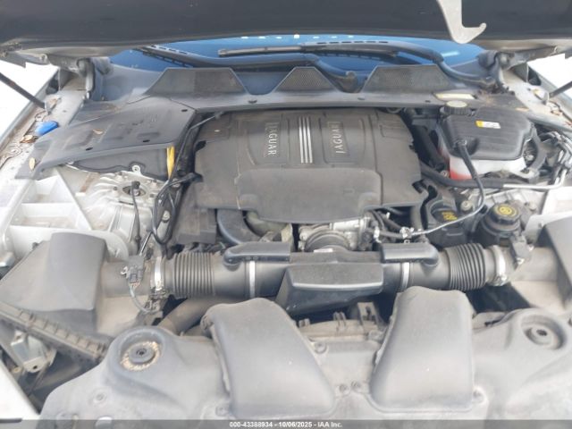 2011 JAGUAR XJ SAJWA2GB3BLV03163 Photo 9