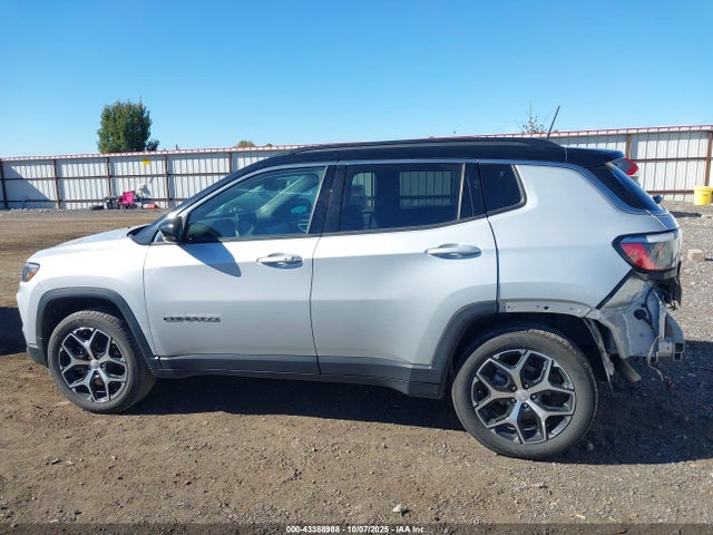 Jeep 2024 2024 3C4NJDCN5RT107031 Image 15