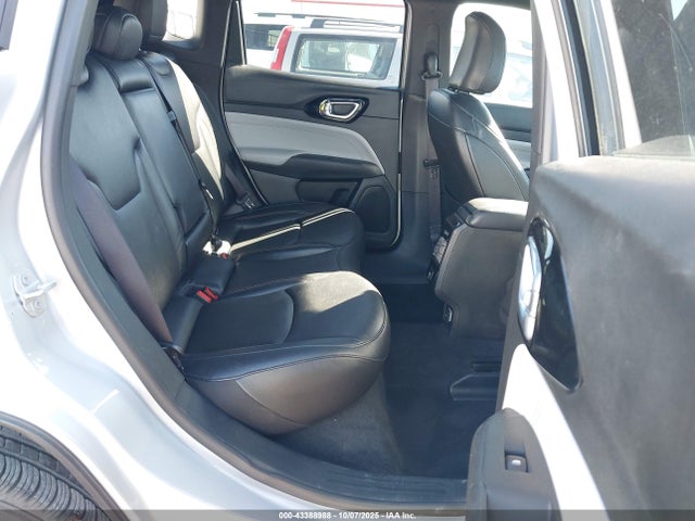 Jeep 2024 2024 3C4NJDCN5RT107031 Image 8