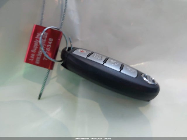 JN8AT2MT8GW003025 Nissan Rogue
