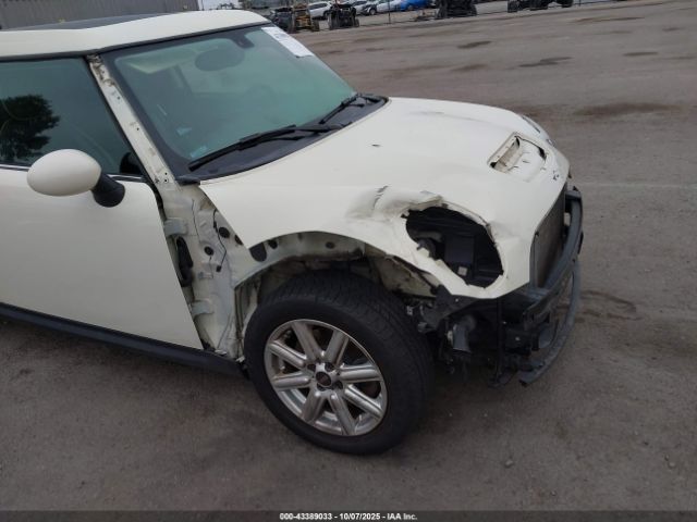 2013 MINI CLUBMAN WMWZG3C51DT576693 Photo 5