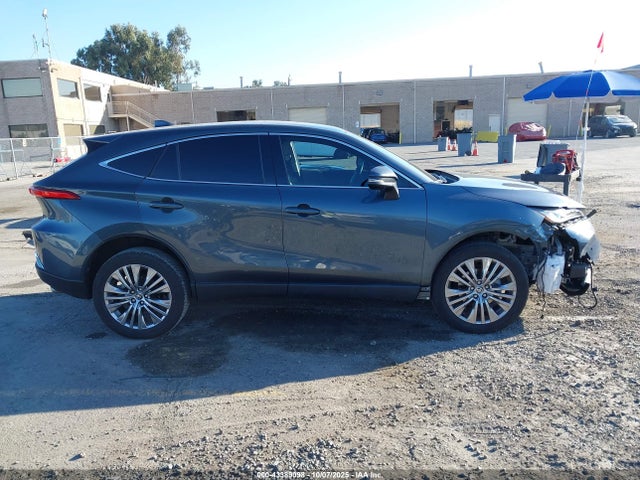 Toyota Venza Limited 2023 JTEAAAAH6PJ149864 Image 13