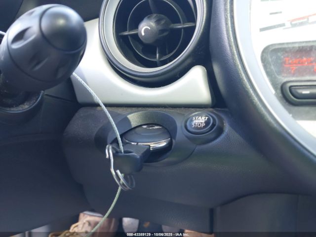 2011 MINI COOPER WMWSU3C57BT099419 Photo 10