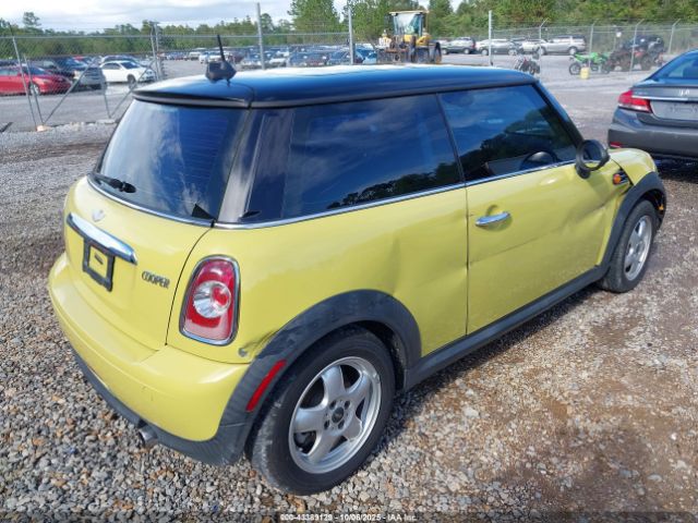 2011 MINI COOPER WMWSU3C57BT099419 Photo 3