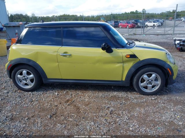 2011 MINI COOPER WMWSU3C57BT099419 Photo 5
