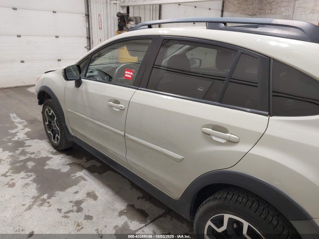 Subaru naturally aspirated 2016 JF2GPANC1G8332495 Image 15