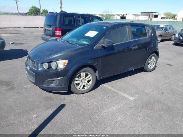 Chevrolet lwe 2014 1G1JC6SG3E4114253 Image 2