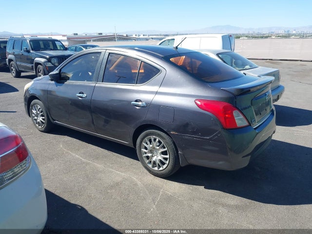 Nissan 2015 2015 3N1CN7AP2FL926918 Image 3