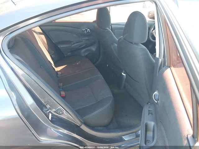 Nissan 2015 2015 3N1CN7AP2FL926918 Image 8