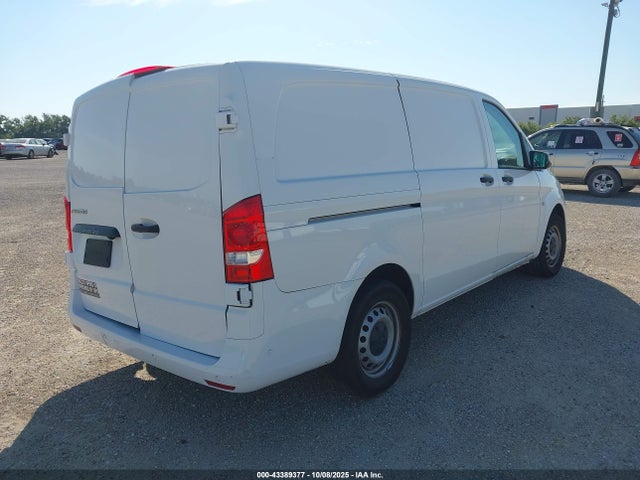 2023 MERCEDES-BENZ METRIS W1YV0BEYXP4360648 Photo 3