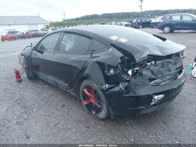 2021 TESLA MODEL 3 5YJ3E1EBXMF855231 Photo 2
