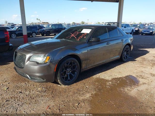 Chrysler 300 2019 2C3CCAAG1KH602138 Image 2