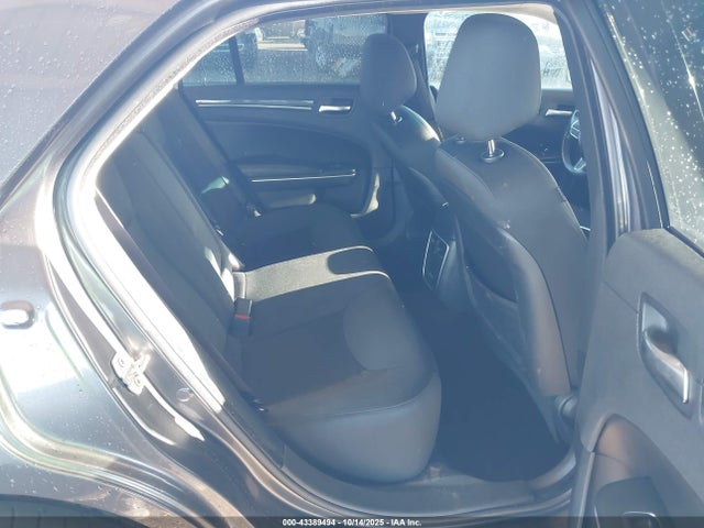 Chrysler 300 2019 2C3CCAAG1KH602138 Image 8