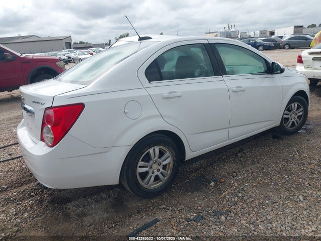 43389522 :رقم المزاد ، 1G1JC5SHXG4169126 vin ، 2016 Chevrolet Sonic Lt Auto مزاد بيع