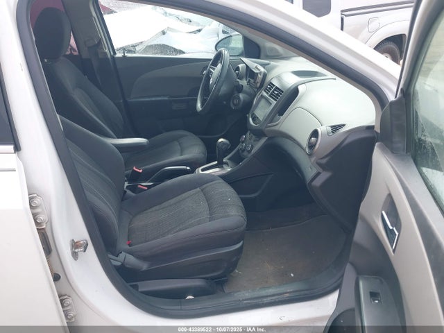 43389522 :رقم المزاد ، 1G1JC5SHXG4169126 vin ، 2016 Chevrolet Sonic Lt Auto مزاد بيع